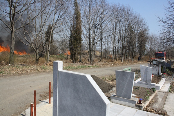 Вътрешен транспорт в Траурния парк на Бургас от догодина