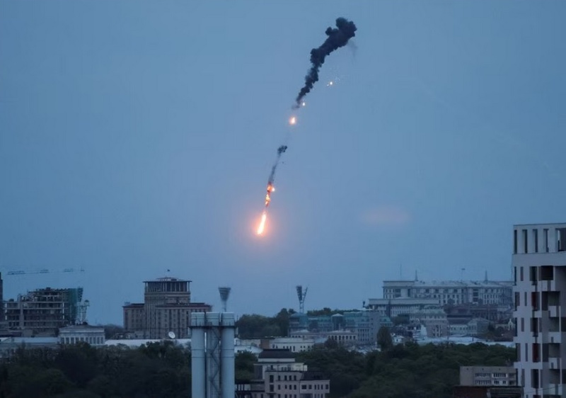 Нощна атака с дронове: Русия атакува Одеса и Николаев