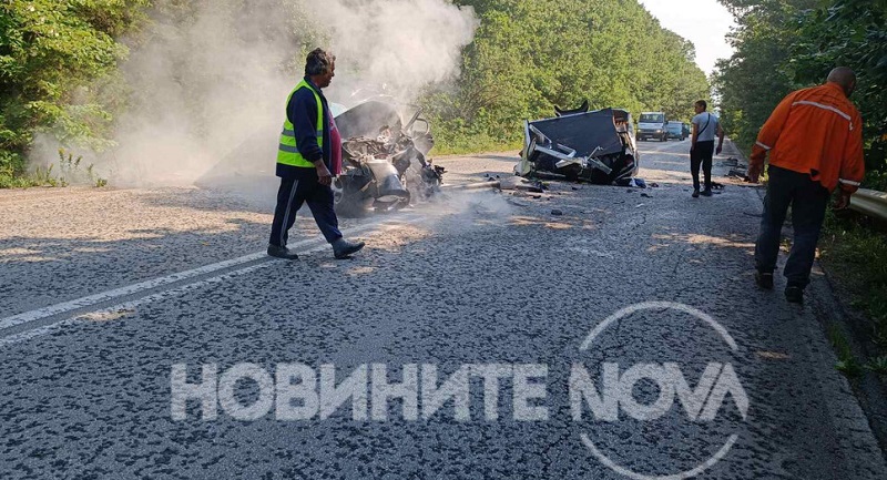 Тежък удар между тир и кола край Враца, има жертва