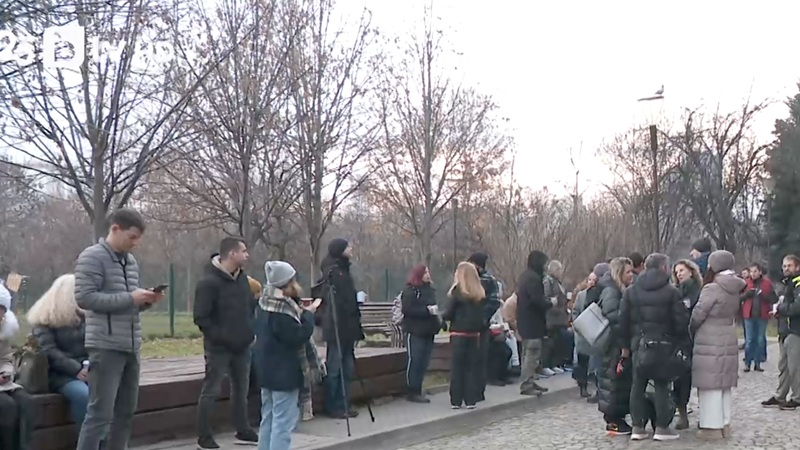 Протестно пиене на кафе пред bTV