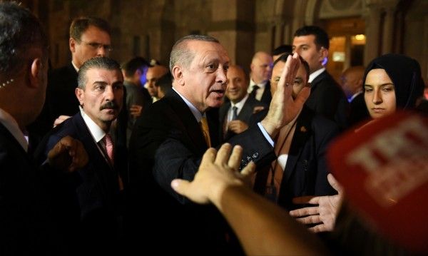 Ердоган отказа среща с ЕС за мигрантите