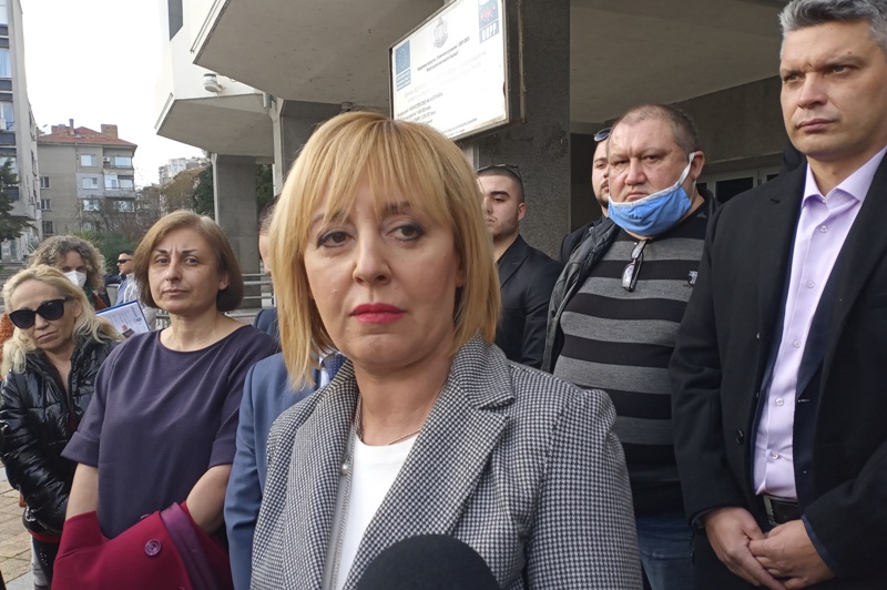 Мая Манолова в Бургас: Нищо няма да ни спре за битка! Моделът Борисов скоро ще е в историята