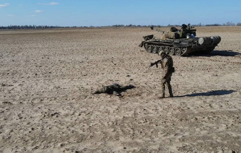Руски войник предаде танка си на украинската армия