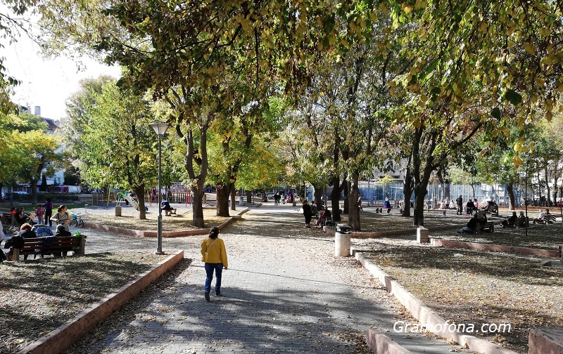 Притеснени родители: Искаме охрана в Борисовата градинка, по тъмно там е опасно
