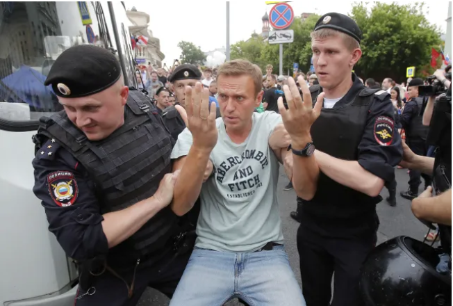 Кой е Алексей Навални?