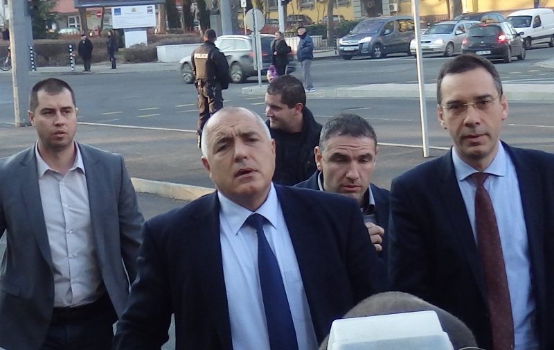 Борисов: Чичо кмет да си стои в Бургас