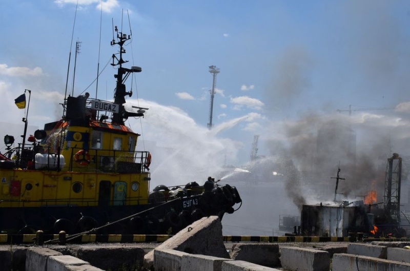 Русия призна, че е ударила пристанището на Одеса