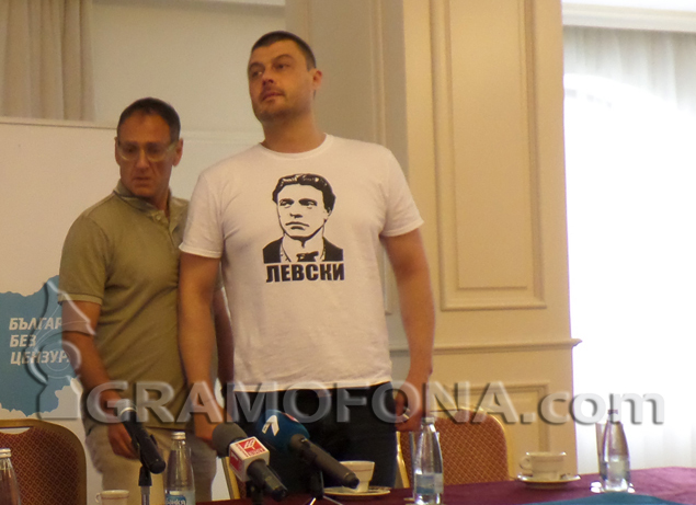 Бареков до Бойко и Цацаров: Готвят се да ме убият!