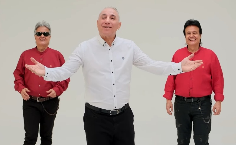 Стоичков празнува 60 години с нова песен (видео)