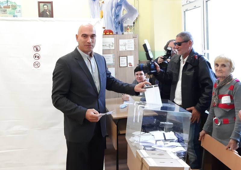 Николай Тишев: Гласувах за това Бургас да стане град на растежа