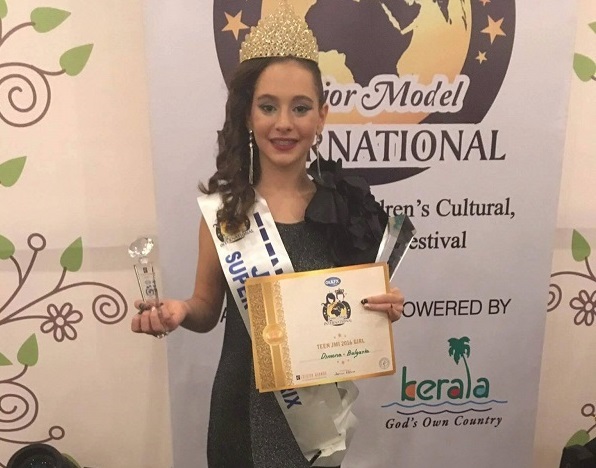 Бургаска гордост: Димона Мудева е новата Мис Junior Model International