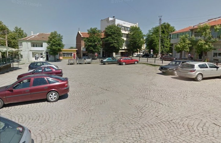 Ремонтират основно кръстовището при площад „Малчика“ в Средец