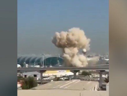 Мощни експлозии в Техеран, горят две болници и летище. Удари по военни обекти в цял Иран