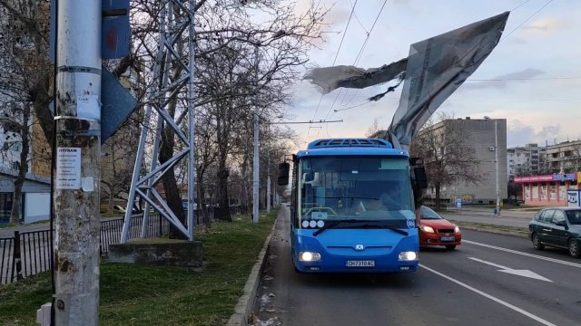 Ураганен вятър в Сливен