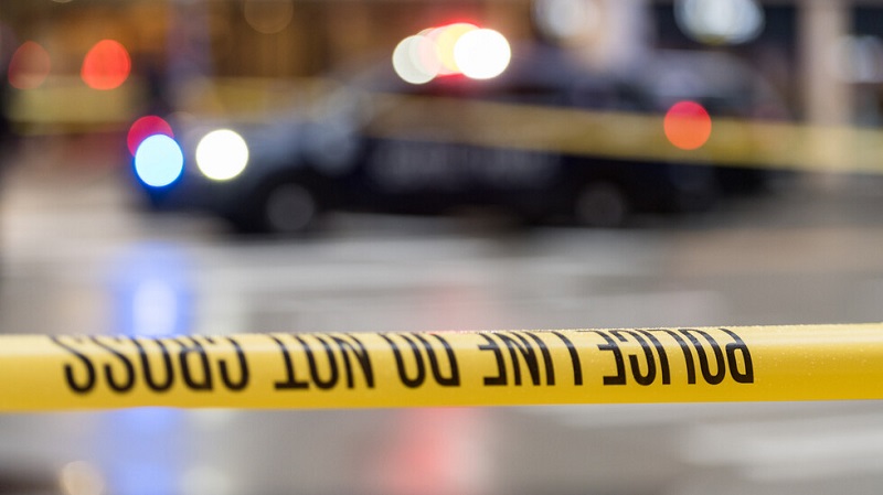 След скандал в метрото на Ню Йорк: Един убит и петима ранени при стрелба