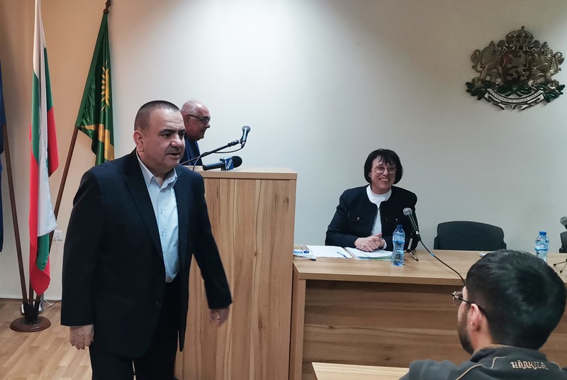 Община Карнобат с трети заместник-кмет 