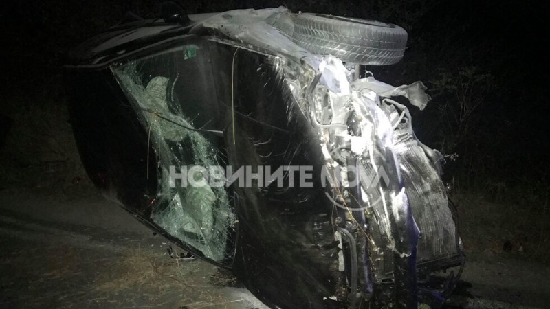 Двама души в болница след катастрофа на пътя София - Бургас