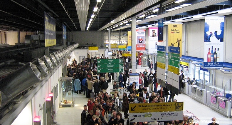 Над 150 българи са блокирани на летището във Франкфурт