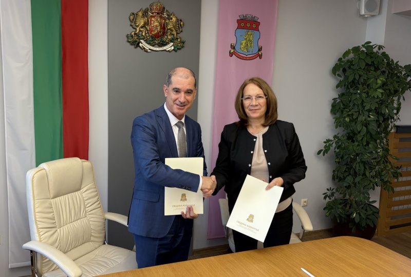 Бургаският държавен университет подготвя разкриване на филиал в Казанлък