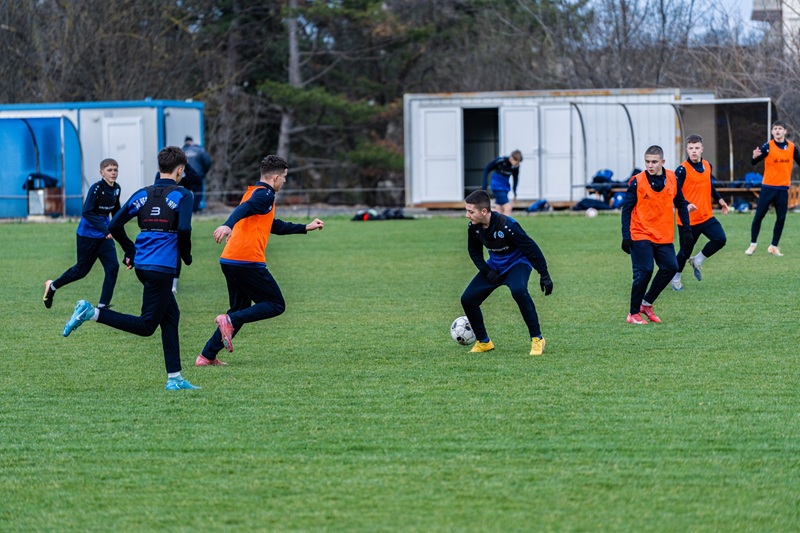 Набор 2011 на ФК Черноморец Бургас на лагер в Царево