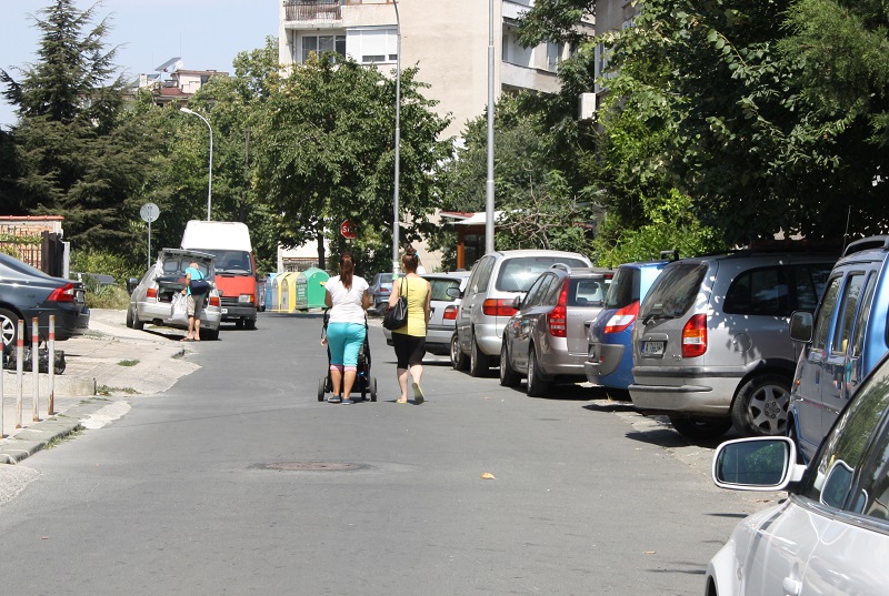 Бургаските улици през погледа на три майки