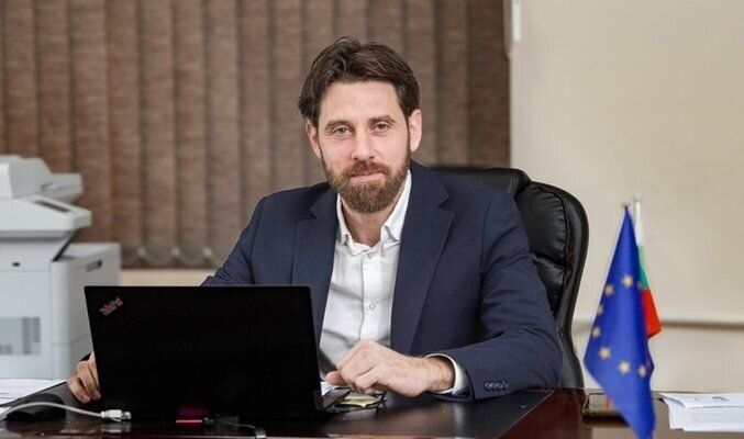 Освобождават от длъжност директора на Агенцията по храните
