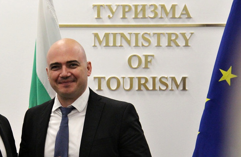 Илин Димитров възложи цялостна проверка на Министерството на туризма