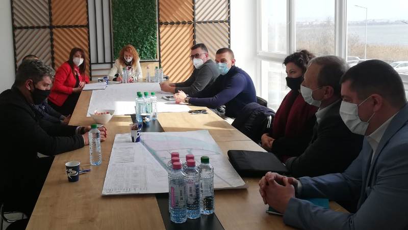 Деница Николова в Бургас: Продължаваме с изграждането на индустриални зони в открит диалог с бизнеса