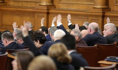 Парламентът не прие вота на недоверие