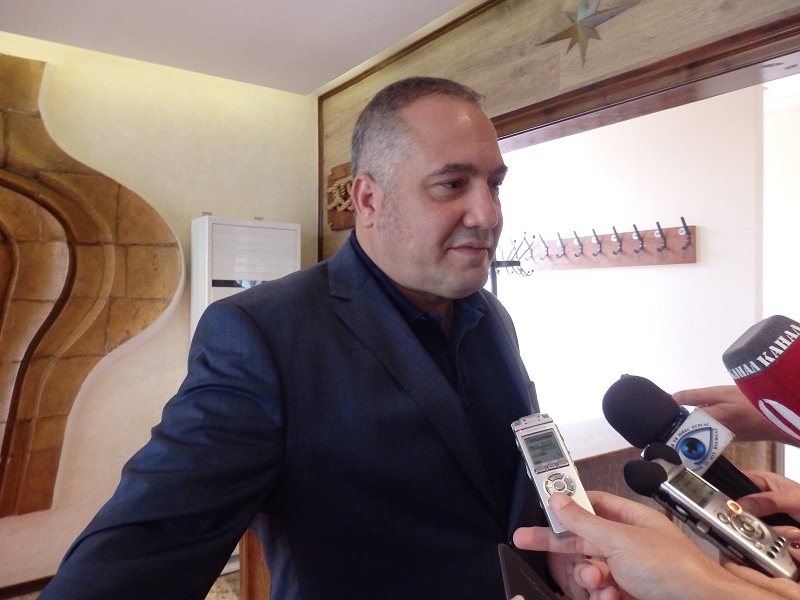 Слави Бинев: Трябва да разпознаваме кои са истинските бежанци