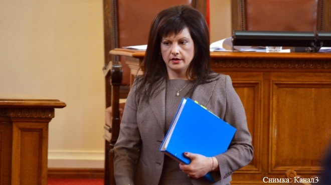Даниела Дариткова ще оглави парламентарната група на ГЕРБ, днес става ясен и новият правосъден министър