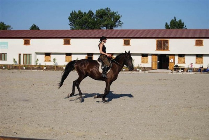 Надскачане с коне ще има на Тодоровден в Бургас