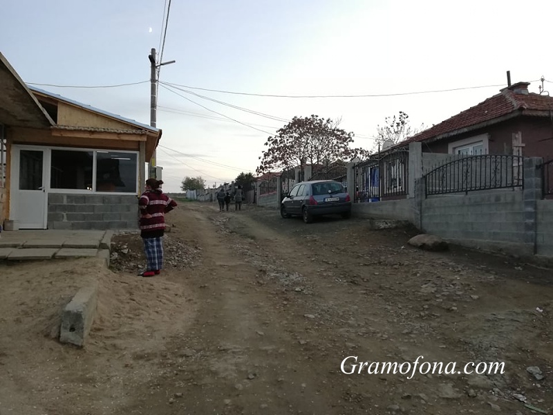 В карнобатска махала гласуват за номер, не знаят кой кандидат за кмет подкрепят