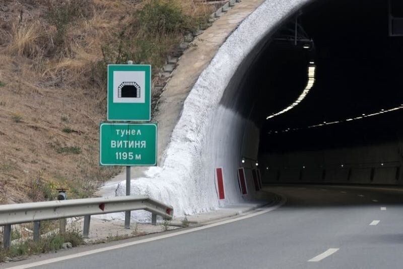 Тежка катастрофа на АМ ''Струма'': Четирима души са пострадали, сред които и две деца