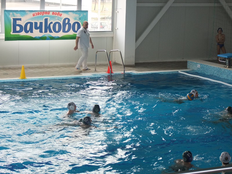 Момчетата на СКВТ "Черноморец" громят наред