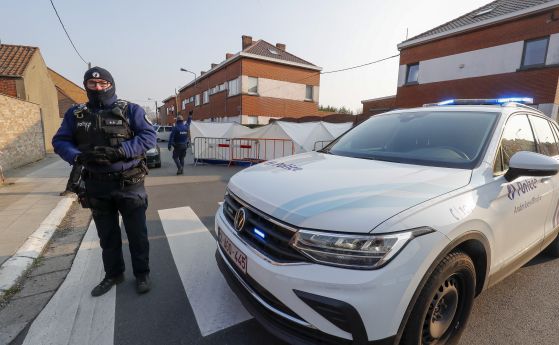 Кола се вряза в хора в Белгия, има загинали и ранени