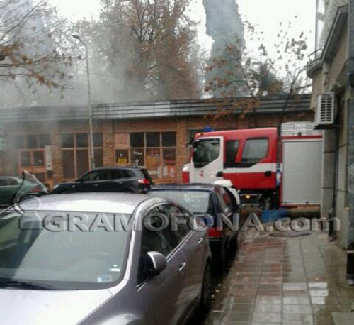 Пожар в проливния дъжд паникьоса бургазлии