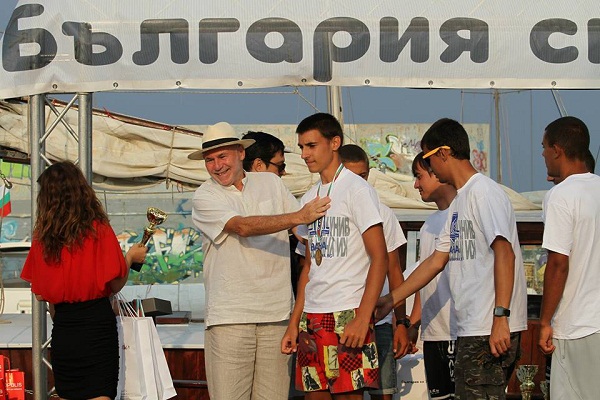 Арх. Ицхак Липовецки подпомогна участието на две деца от Бургас в Европа Къп Румъния 2014