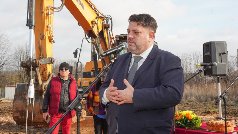 Вицепремиерът Атанас Зафиров даде старт на строителството на новия Факултет по ветеринарна медицина към Медицинския университет в Плевен