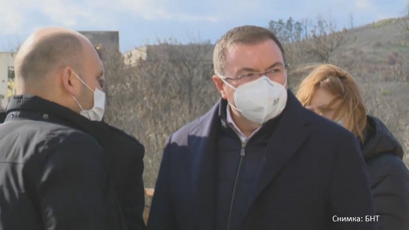 Епидемичната обстановка в Бургас се влошава, призна здравният министър