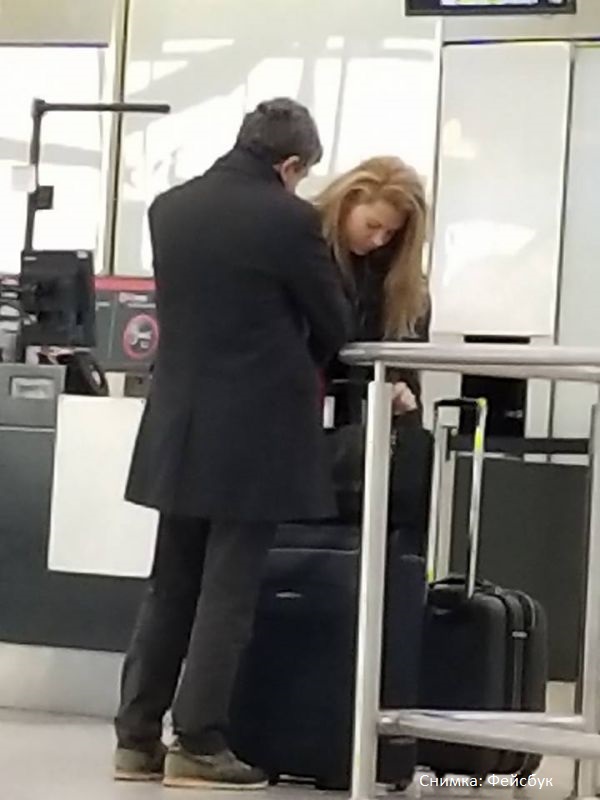 Деси Банова и Росен Плевнелиев на летището в Лондон