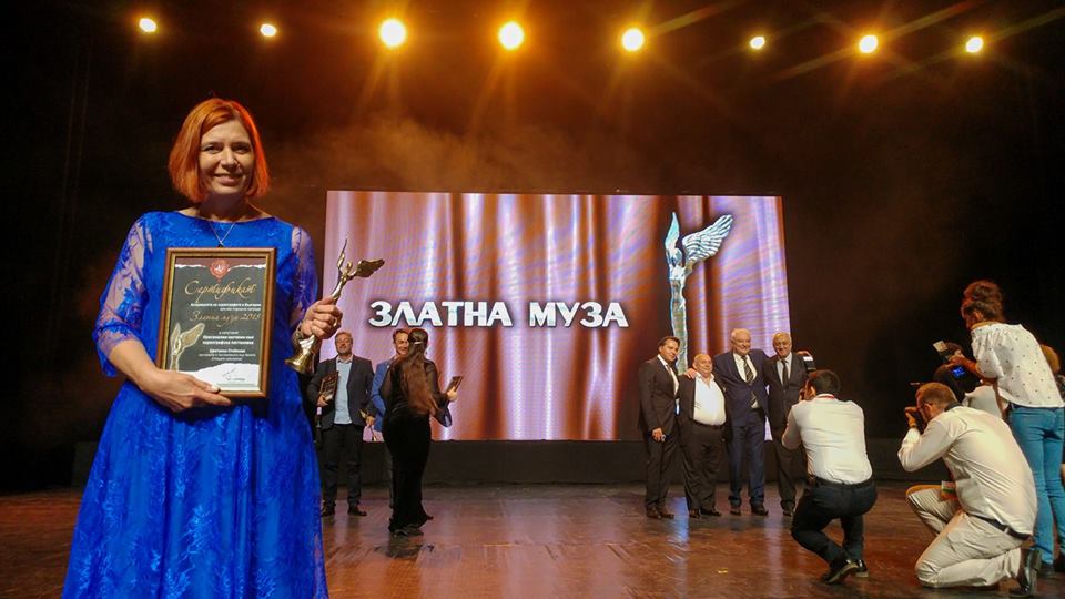 Цветанка Петкова с награда за костюмите на бургаската Спяща красавица