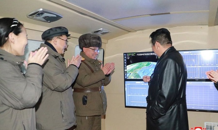 Северна Корея се похвали, че е изстреляла хиперзвукова ракета