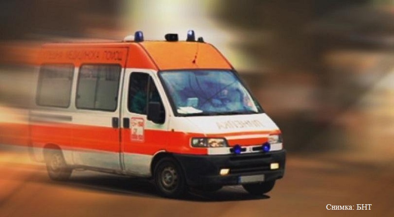 Автобус с 16 деца катастрофира в Габровско