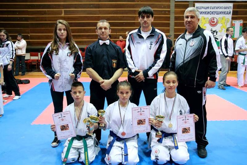 Каратеки от Приморско с нови отличия от Национално първенство