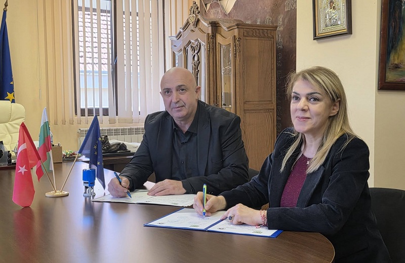 Малко Търново и университетът в Къркларели стават партньори в науката и иновациите