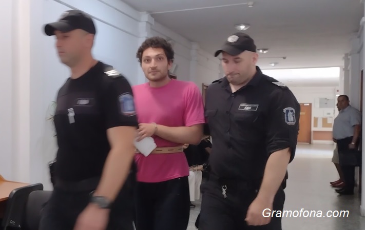 Невинен ли съм или ще лежа в затвора? Започна делото за убийството на Рада Гешева