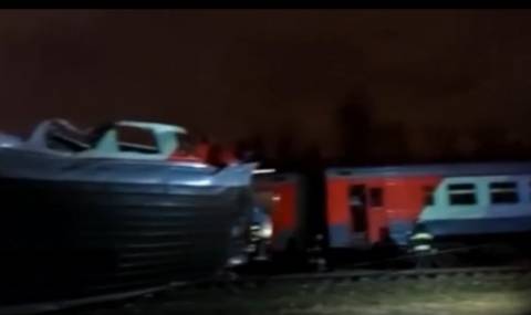 50 души пострадаха при тежка влакова катастрофа край Москва