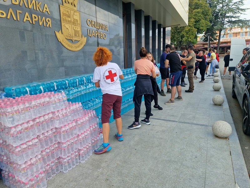 РЗИ Бургас: Водата в Царево и района все още е негодна за пиене