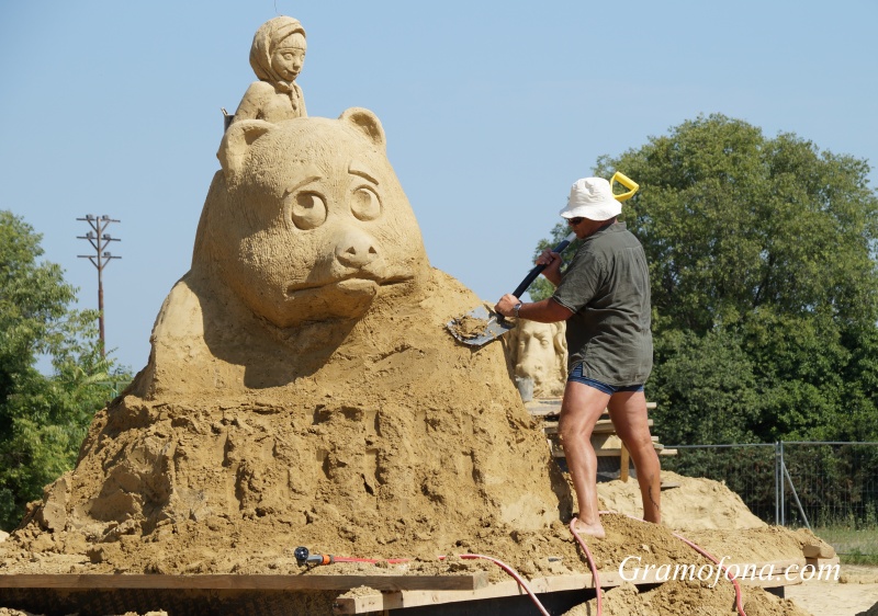 Обявиха кога откриват Фестивала на пясъчните скулптури